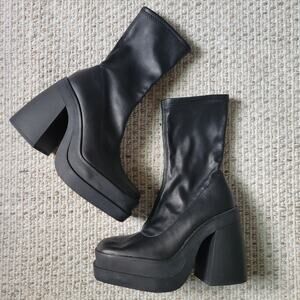 Bershka Womens 37 Black Platform Boots Fitted Heel Sock Boots Minimalist